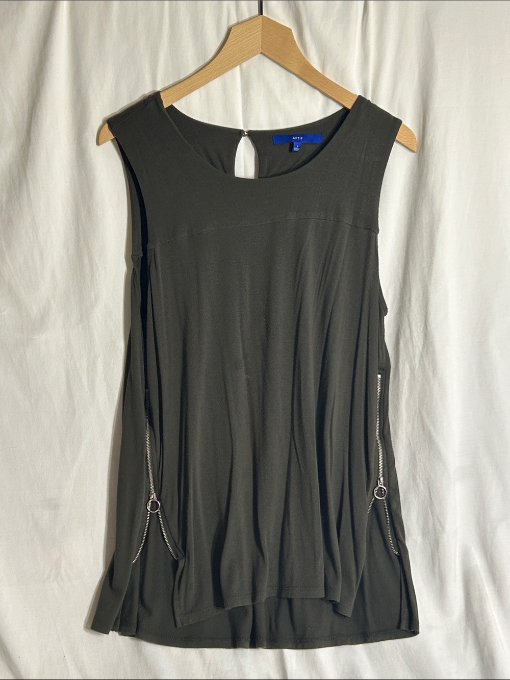 Apt. 9 Olive Sleeveless Tunic with Ring-Zip Accents